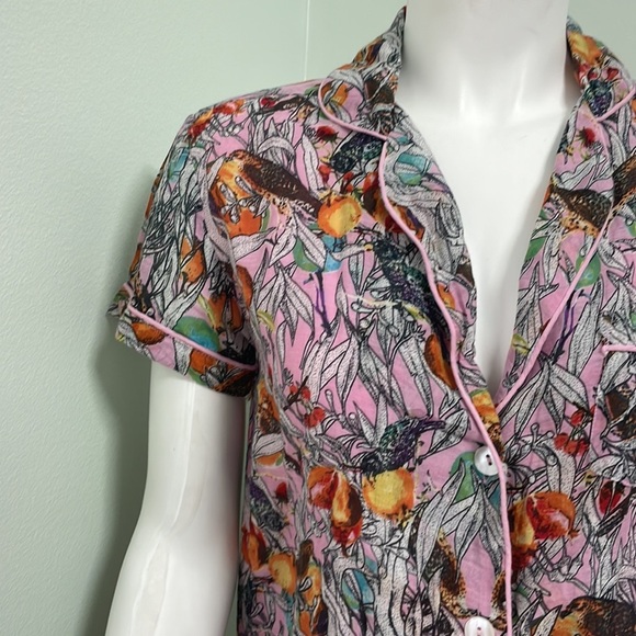 Plum Pretty Sugar Pink Bird Print Pajama Top - Picture 2 of 9